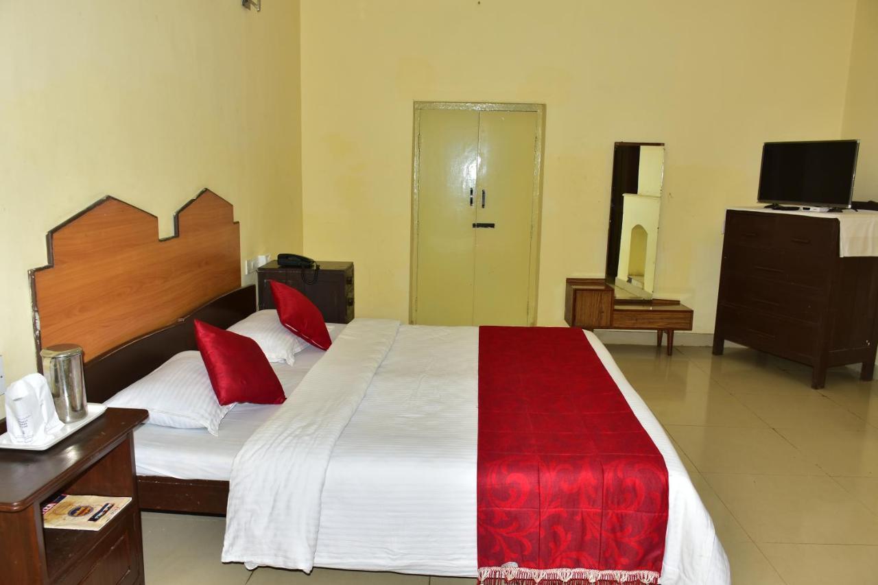 Kstdc Hotel Mayura Sudarshan ,Ooty Buitenkant foto
